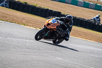 anglesey-no-limits-trackday;anglesey-photographs;anglesey-trackday-photographs;enduro-digital-images;event-digital-images;eventdigitalimages;no-limits-trackdays;peter-wileman-photography;racing-digital-images;trac-mon;trackday-digital-images;trackday-photos;ty-croes